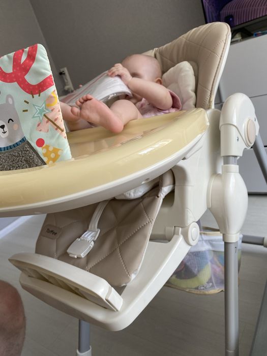 Стільчик для годування