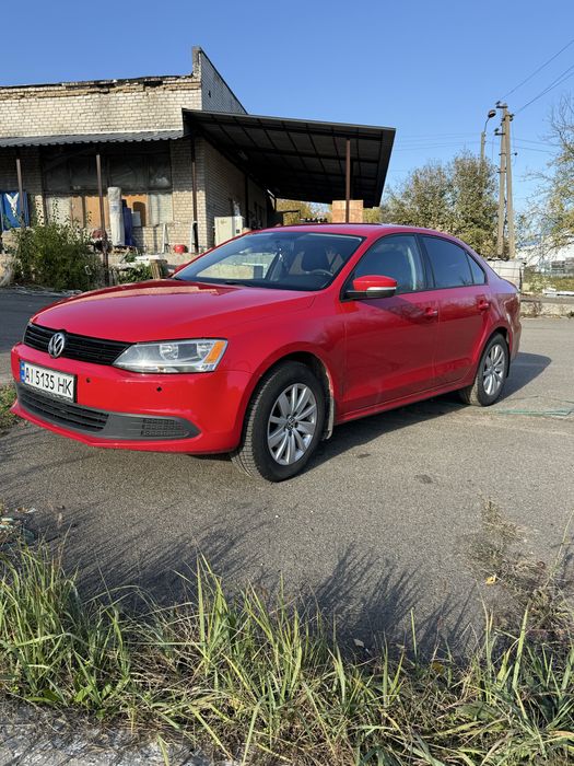 Продаж Volkswagen Jetta 2013