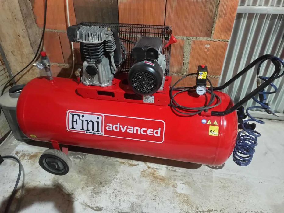 Máquina corte e gravação Laser CO2 130w (1300x100mm)