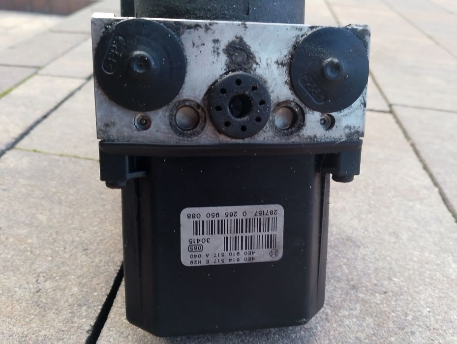 Pompa ABS hamulcowa AUDI A8 D3 4E0614517E 4E0910517A