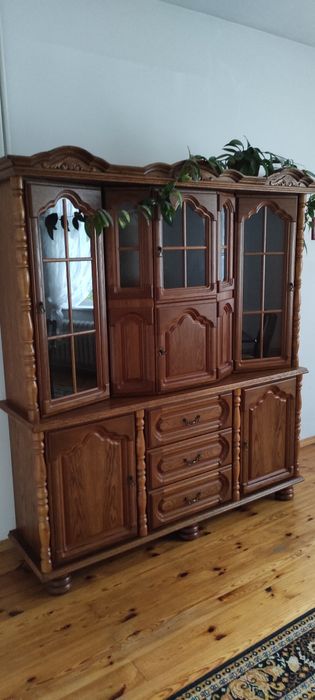 Kredens  barek witryna