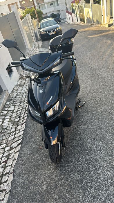 Scooter elétrica saige