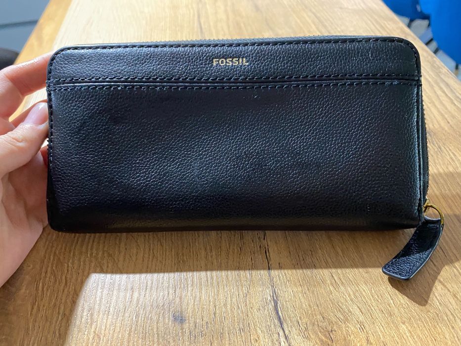 Portfel czarny damski Fossil