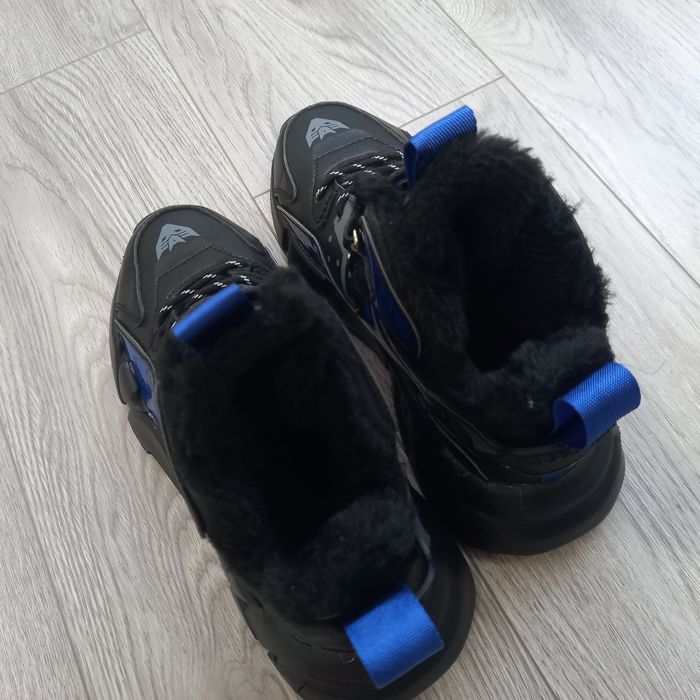 Кросівки для хлопця утеплені зима/осінь/весна