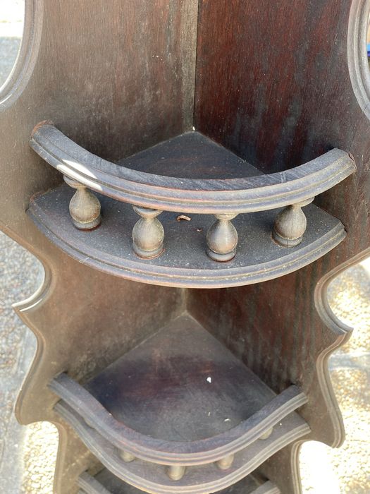 Móvel de canto para sala, escadas ou corredor