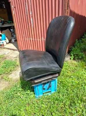 Fotel przedni do malucha 126p
