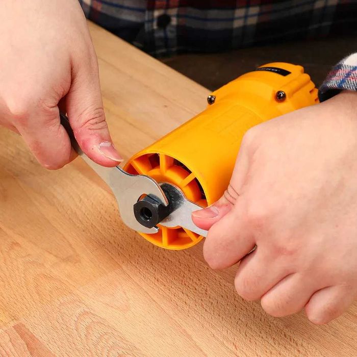 Фрезер DEKO DKR800 1,5кВт глибина 60мм 30000об/хв зажим 6-8мм фрезерка