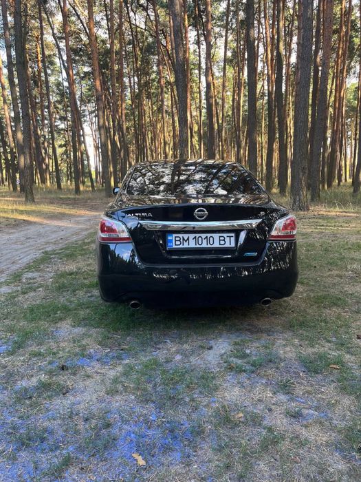 Продам авто в гарному стані всі деталі за телефоном