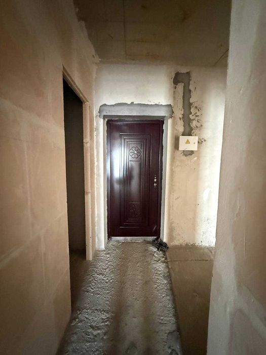 Двох кімнатна квартира в зданому ,обжитому будинку