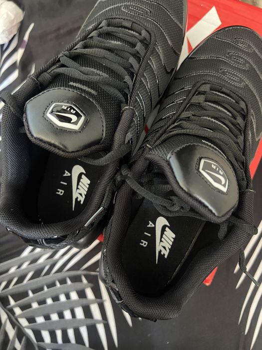 Nike air max plus TN triple black