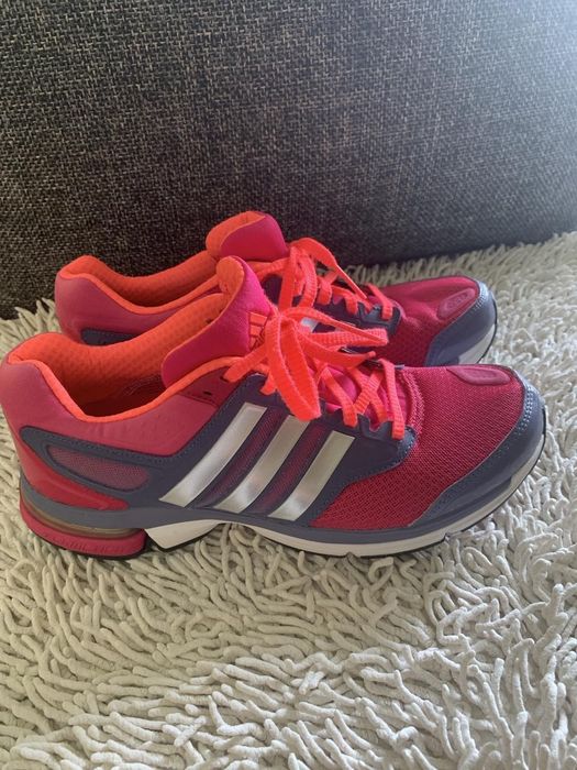 Кросівки фірми Adidas. Розмір 38.