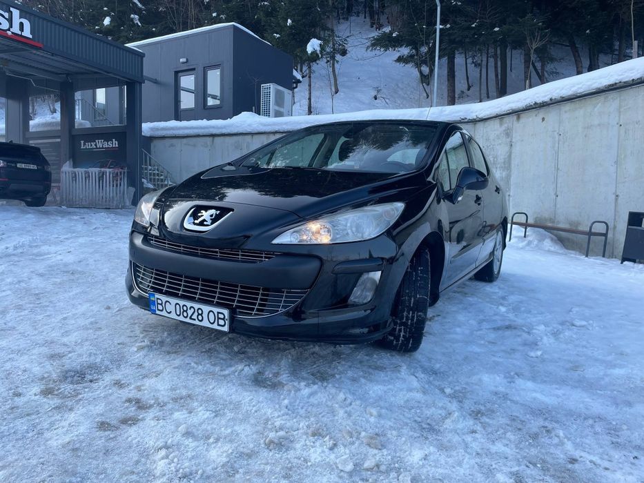 Peugeot 308  2008рік  1.6 бензин