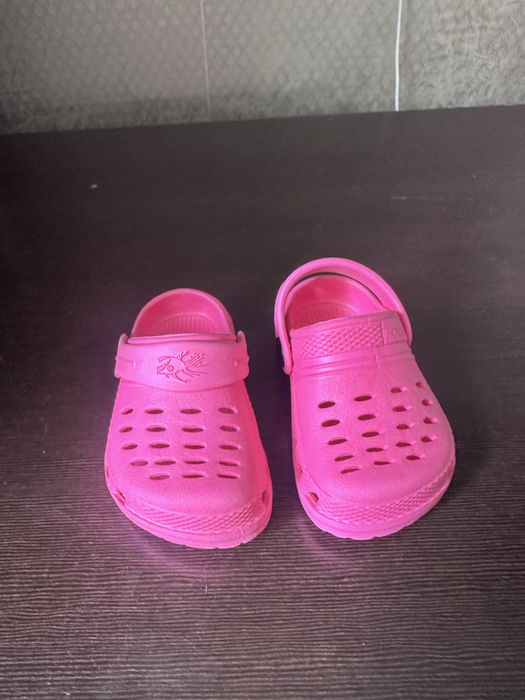 Крокси для дівчинки