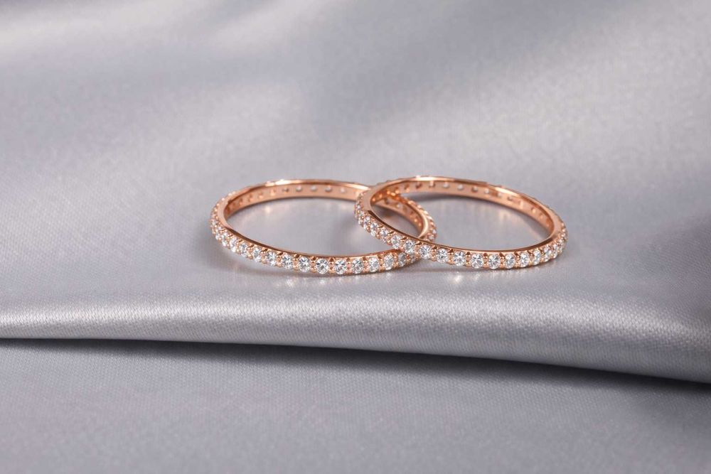 Кольцо из красного золота с фианитами