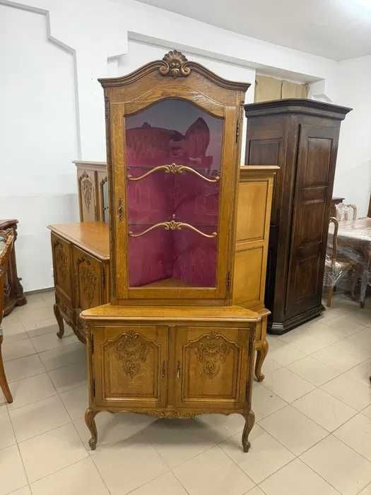 Witryna w stylu ludwikowskim - narożna. Transport cały kraj