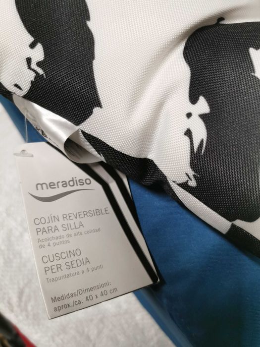 Almofados novas são 4..posso vender individualmente.