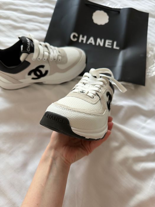 Buty sneakersy CHANEL