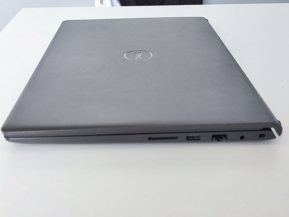 Laptop Dell vostro 15 3510 używany oryginalne opakowanie