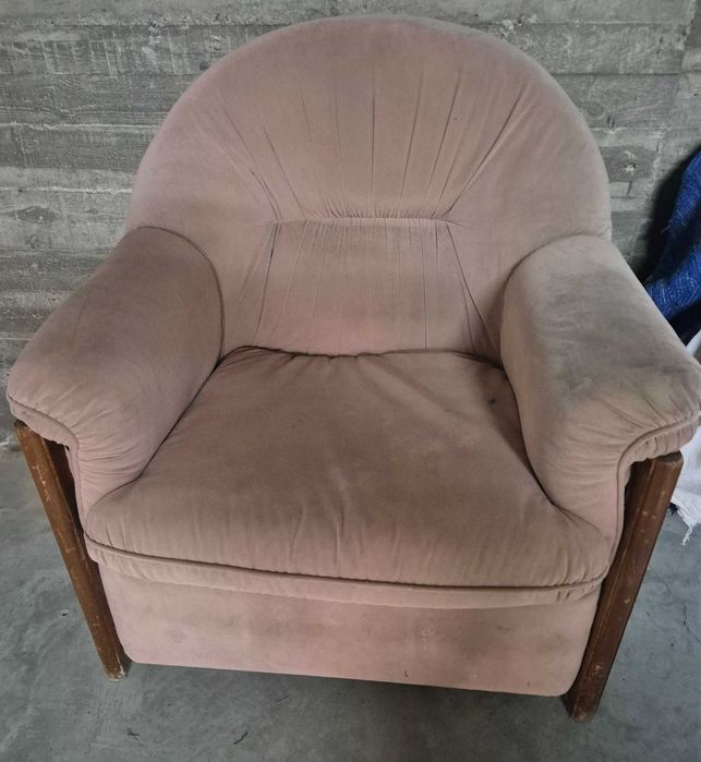 Sofá individual em bom estado