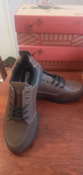 Мужские кросовки