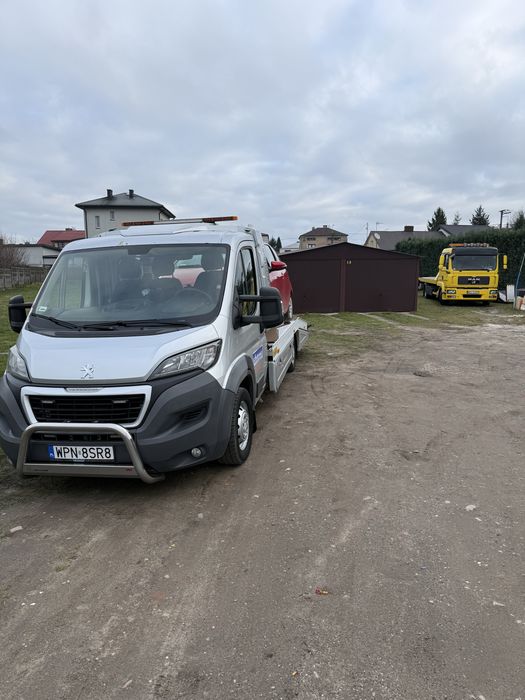 Laweta 24h  Pomoc drogowa | Auta osobowe, dostawcze, maszyny