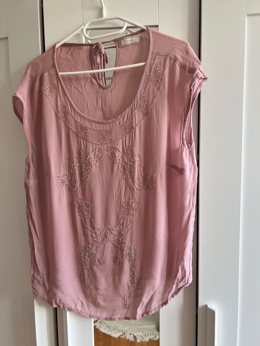 Bluzka haftowana koralikami, Cream