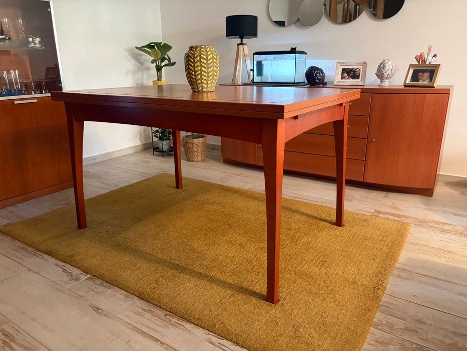 Mesa de jantar extensível