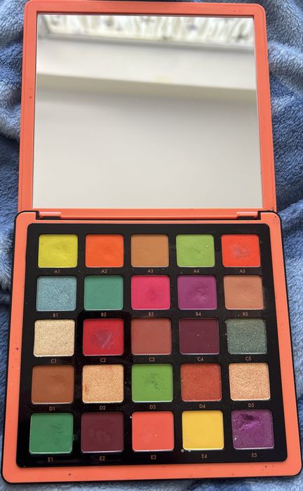 Paleta do oczu ABH Norvina