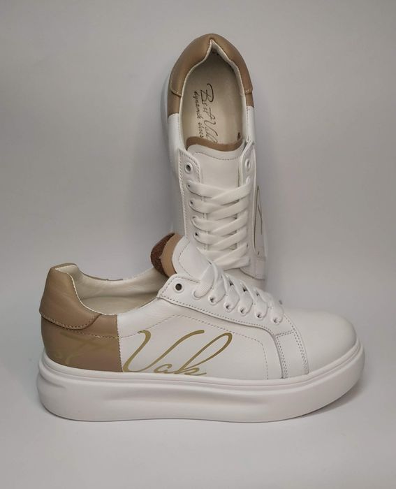 Кроссовки кожаные