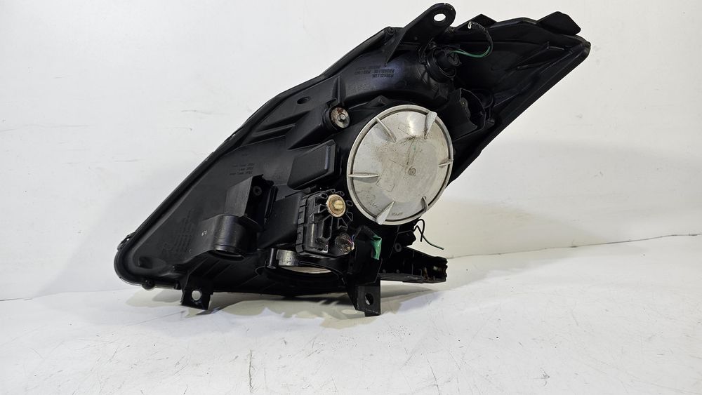 Nissan 350z lampa przód przednia prawa europa