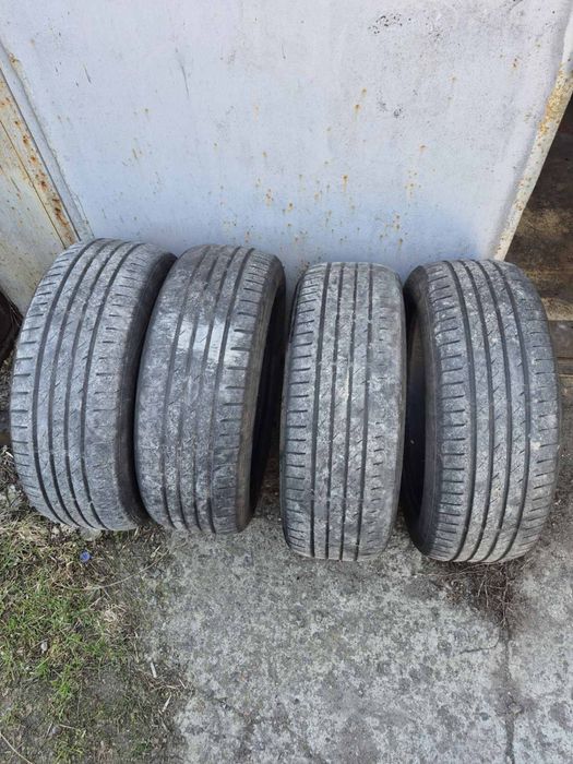 Резина літня 215/55 r17