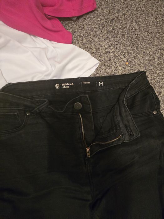 damskoe spodnie M