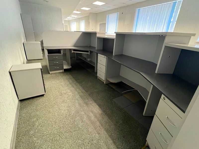 Продаж офісного приміщення  в центрі Зміїва від власника