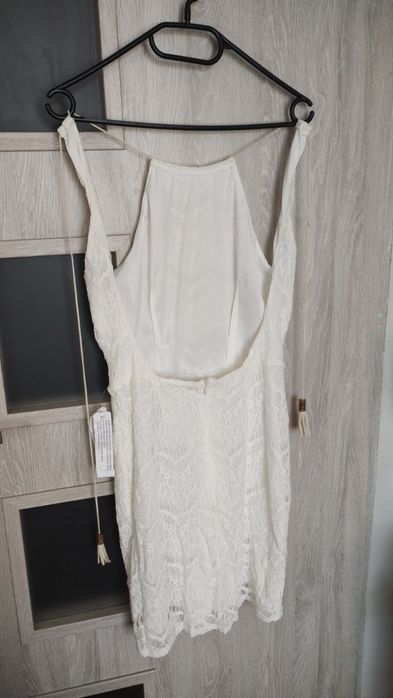Sukienka bez pleców S\M nowa