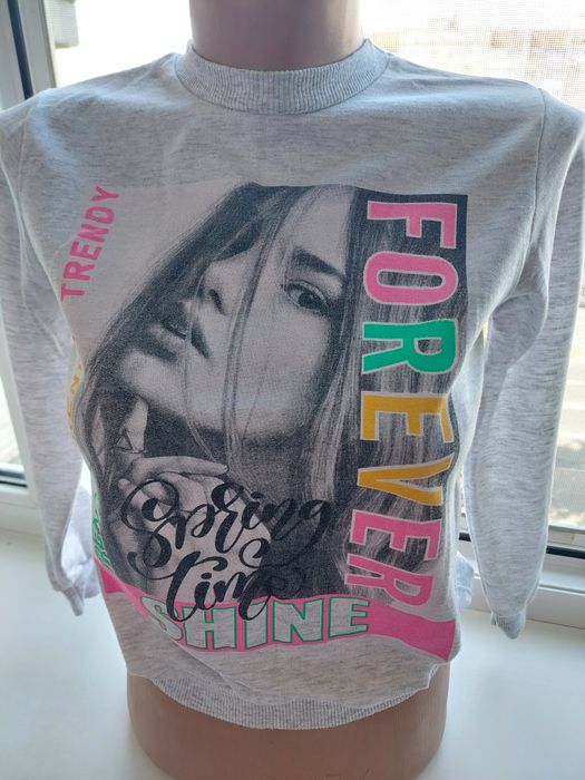 Кофта на  дівчинки  8-9р