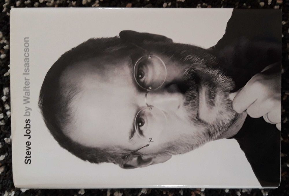 Livro capa dura Steve Jobs de Walter Isaacson