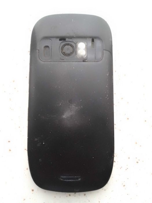 Мобильный телефон Nokia C7-00