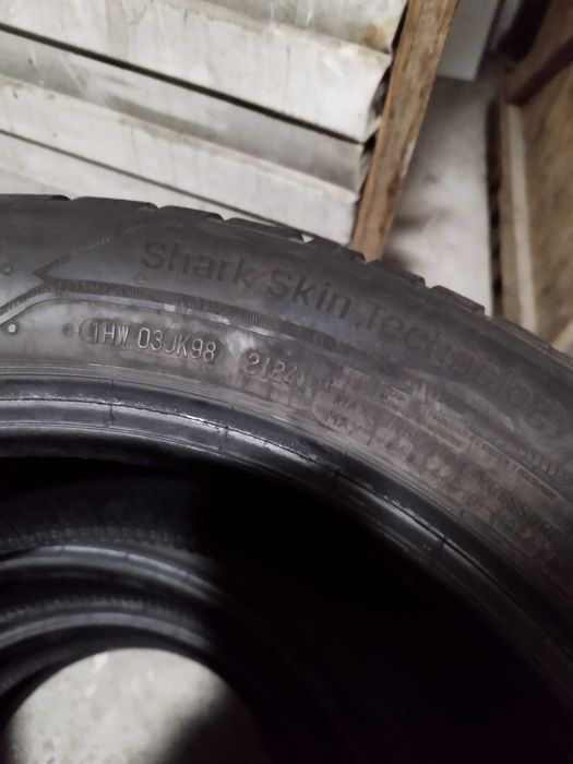 Komplet zimowych opon z 2024 r.  uniroyal winter expert 205/55 R16