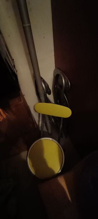 Bengaleiro e 4 bancos
