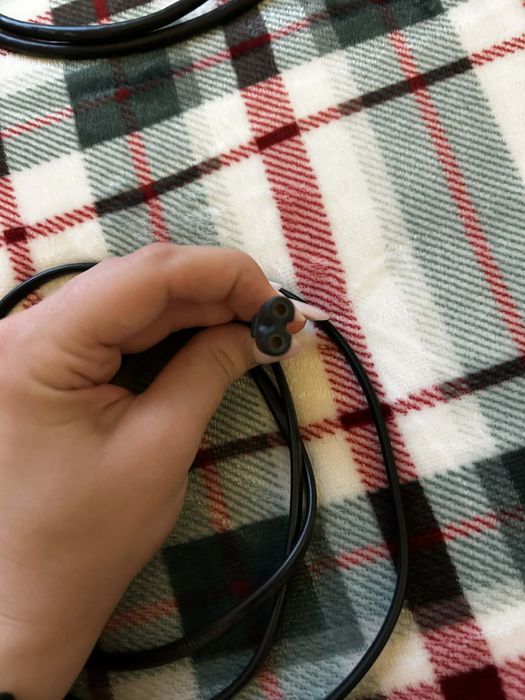 Sprzedam ps4 uzywana ale wpelni sprawna