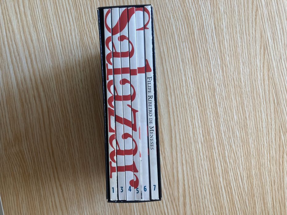 Coleção de livros do Político Salazar