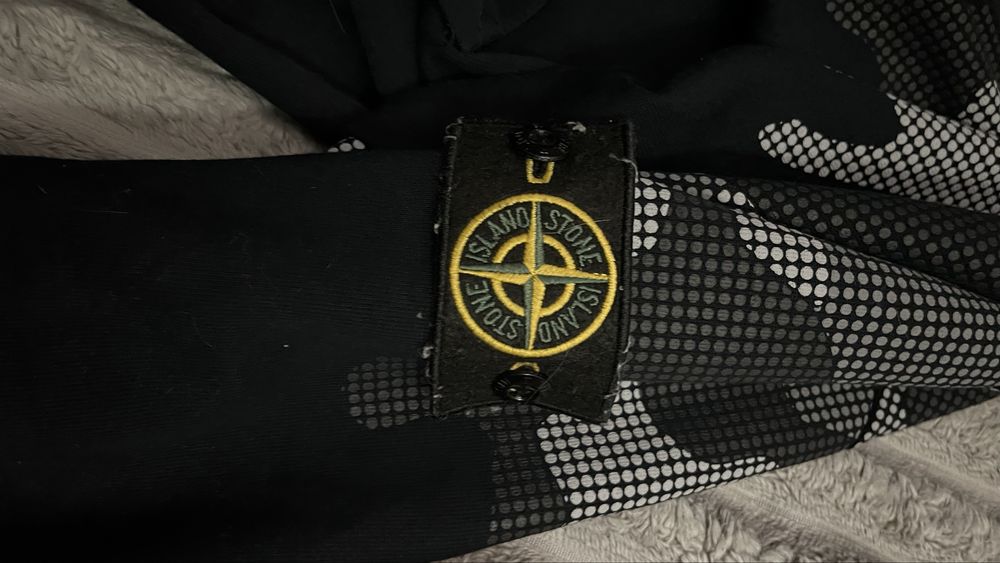 Продас кофту STONE ISLAND