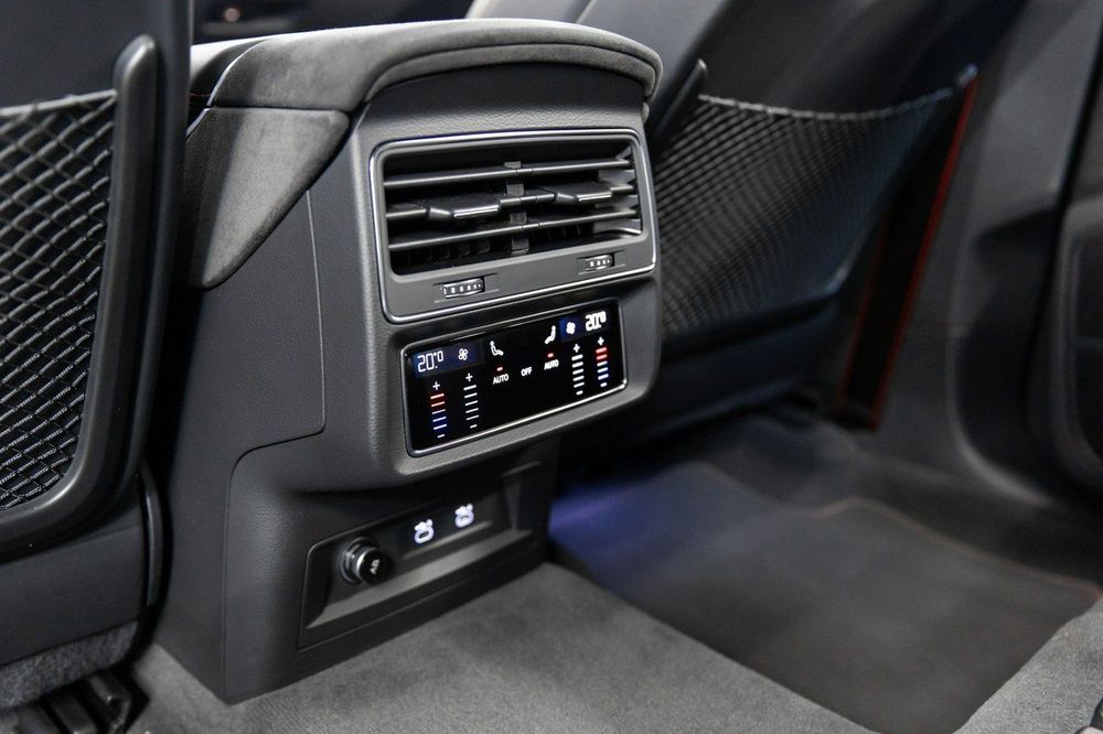 Audi Rs Q8 Rs Dynamic Plus. Krajowe, 1 Właściciel. Masaże.