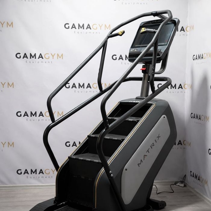 MATRIX PERFORMANCE Climbmill Touch XL Schody Treningowe Netflix