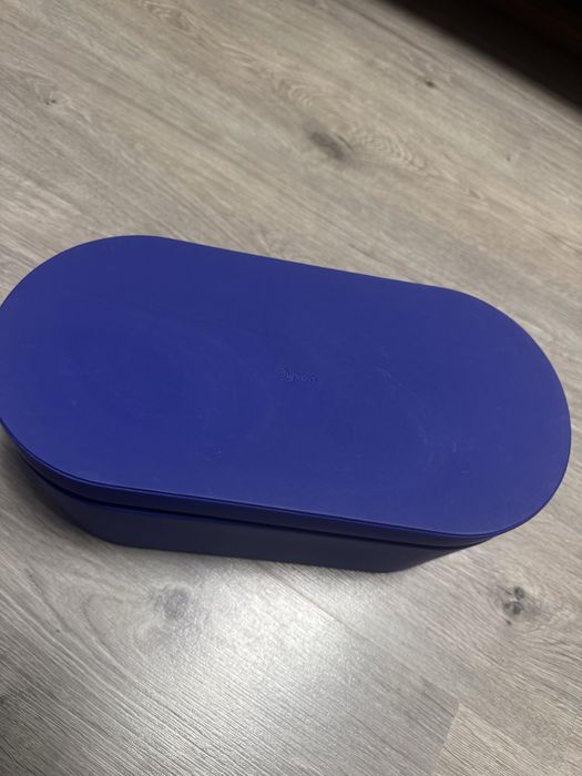 Продам дайсон новый