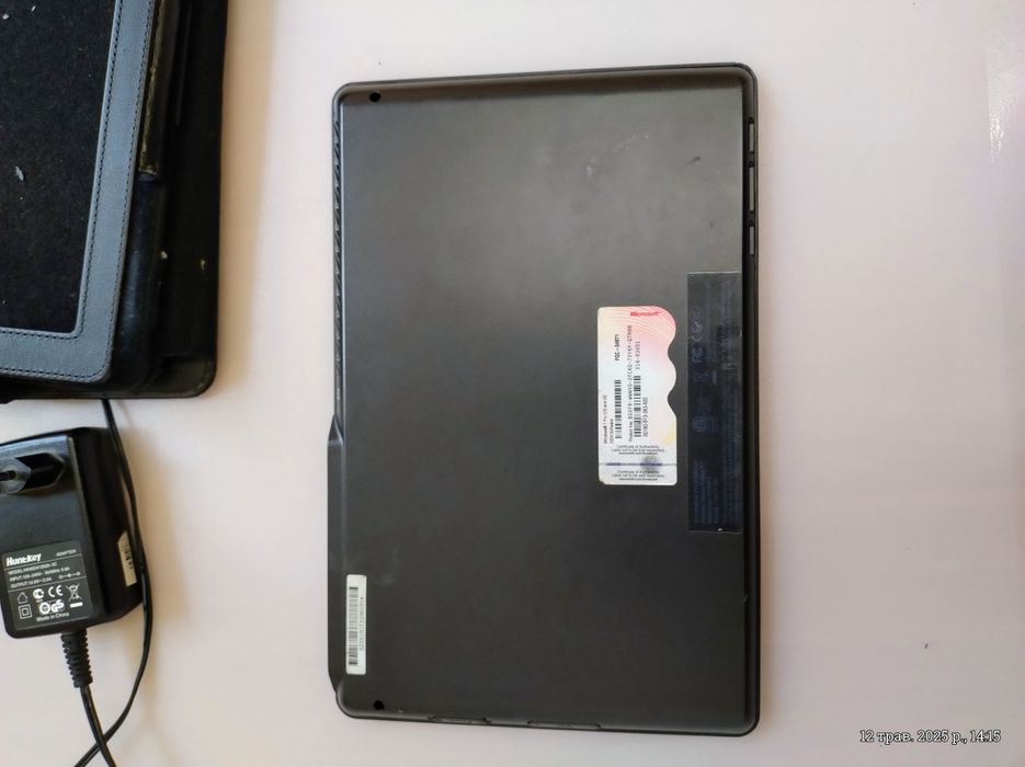 Планшетний комп'ютер s10OT3 на ОС Windows