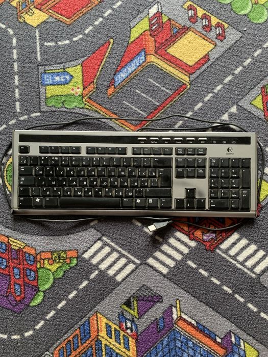 Клавіатура Logitech