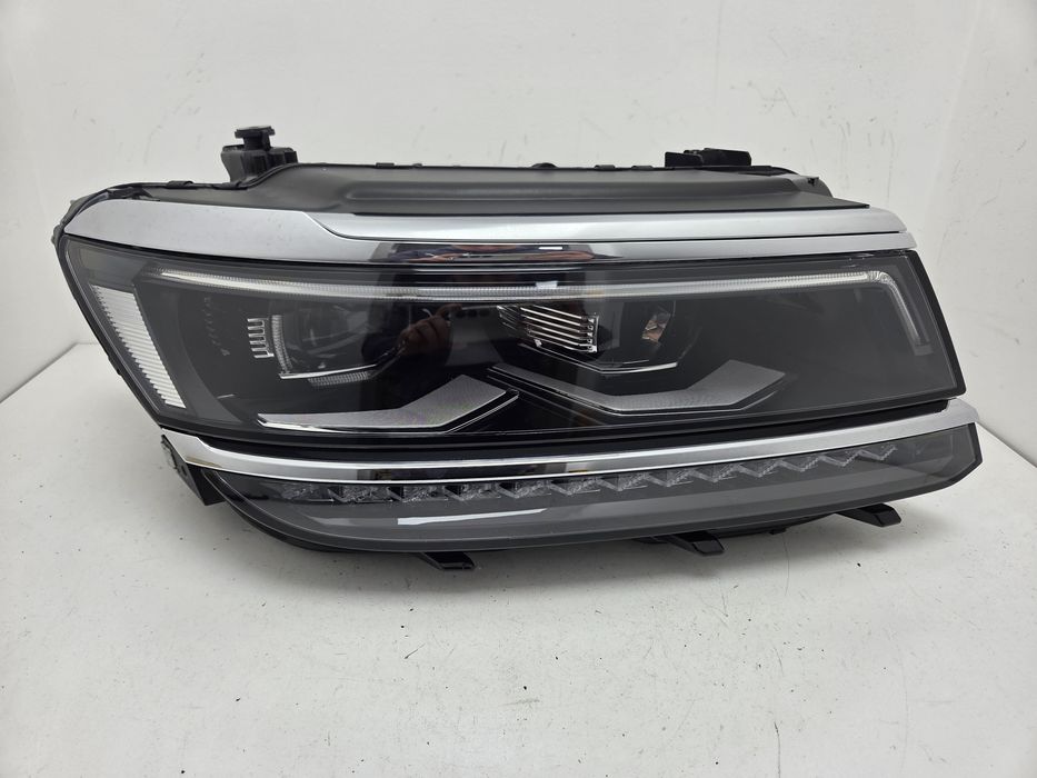 Фара права VW Tiguan 2018-2021 Full Led USA