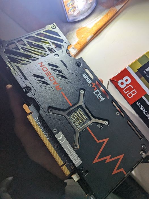 Видеокарта RX 7600 8GB