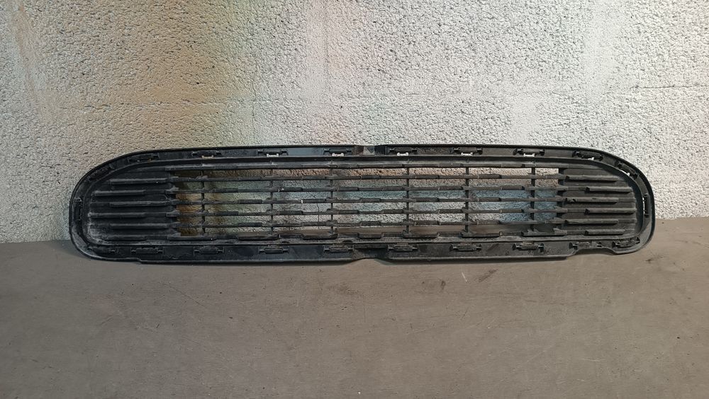 Vendo grelha de frente do Renault Twingo ano 2018/21